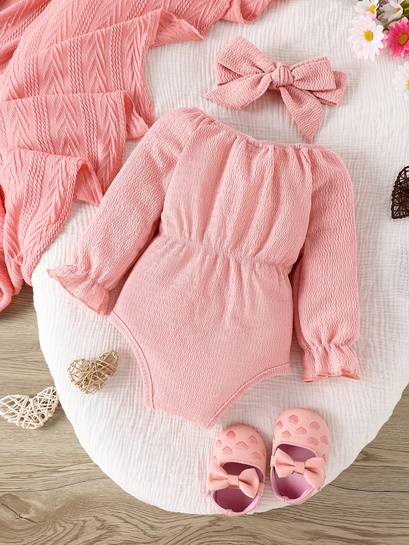 2pieces-Baby  Spring and Autumn Cute Fashion Sweet Foreign Style Bow Pink Long Sleeve Onesie + Kerchief Baby Two-piece Set